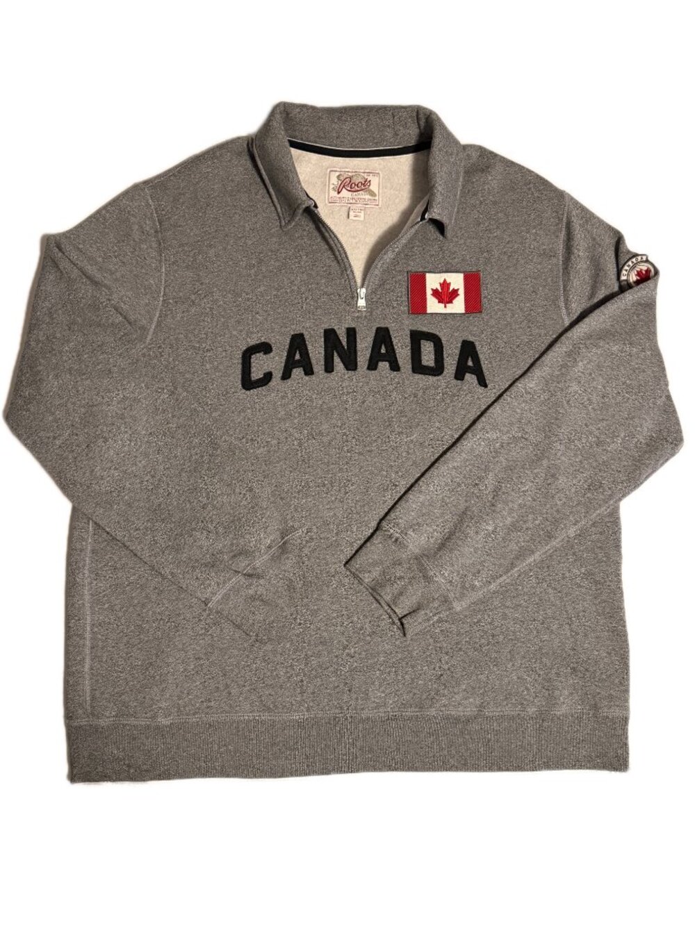 Roots Canada Gray Half Zip Sweatshirt Fleece Lined CANADA Flag Patches Size XXL